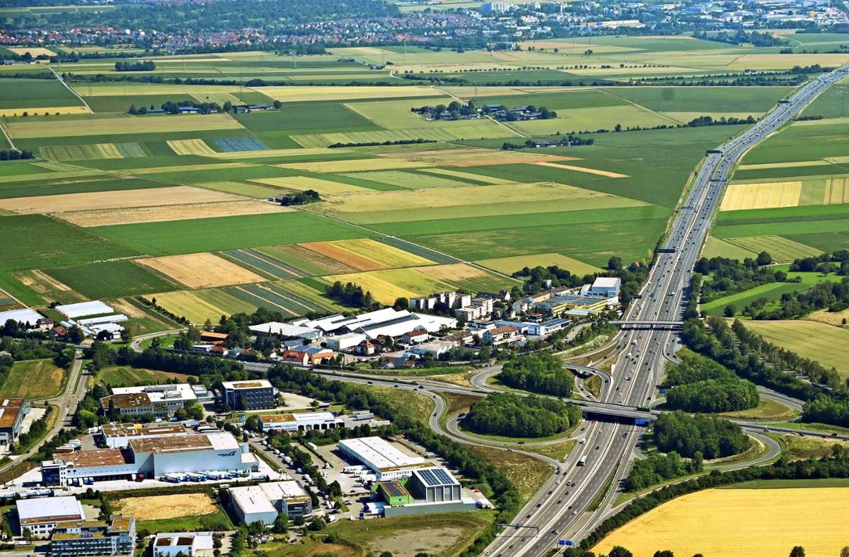 Die vielen Ackerflächen auf der Gemarkung Münchingen verschwinden vielleicht zugunsten des regionalen Gewerbeschwerpunkts. Foto: Werner/ Kuhnle