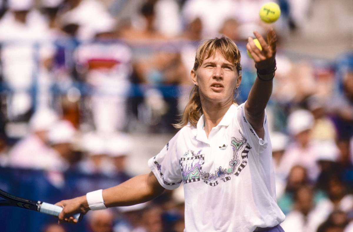 Als bislang letzte Tennisspielerin schaffte Steffi Graf 1988 das Kunststück, alle vier Grand-Slam-Turniere in einem Jahr zu gewinnen. Vier weitere Male fehlte ihr ein Erfolg – 1993, 1995 und 1996 in Australien, 1989 in Paris.