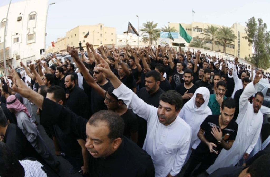 Schiiten in Saudi-Arabien protestieren nach der Hinrichtung ihres geistlichen Führers. Foto: EPA