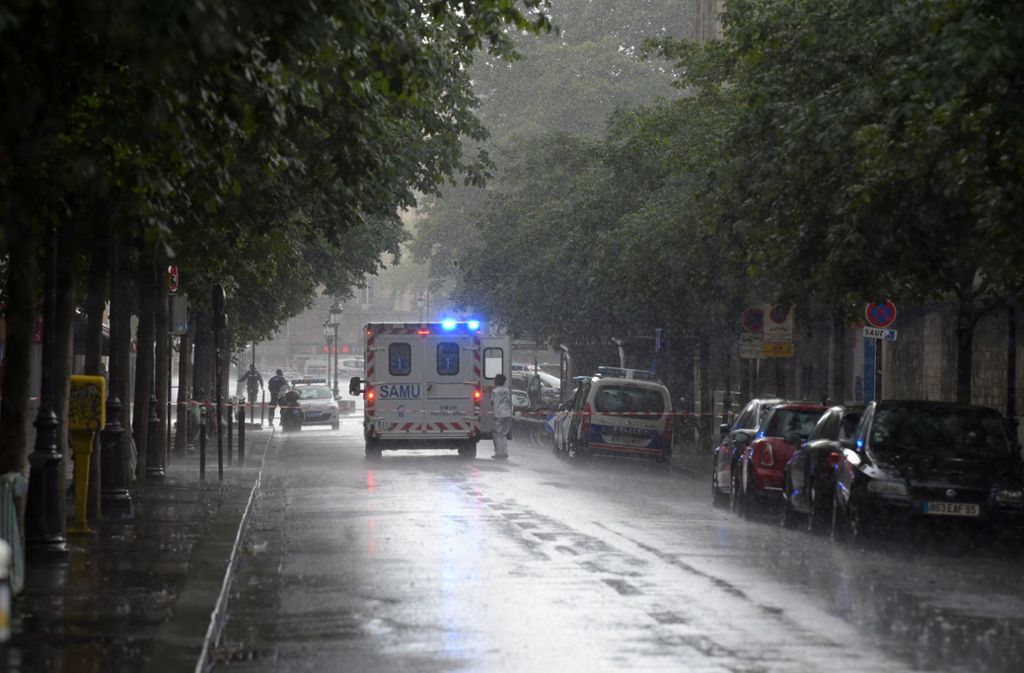 Die Anti-Terror-Abteilung der Pariser Staatsanwaltschaft eröffnete eine Untersuchung.