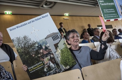 Auch am Rande von Gemeinderatssitzungen in Stuttgart hatte die Bürgerinitiative gegen die Windräder im Tauschwald für ihre Position geworben. Foto: Lichtgut/Leif Piechowski