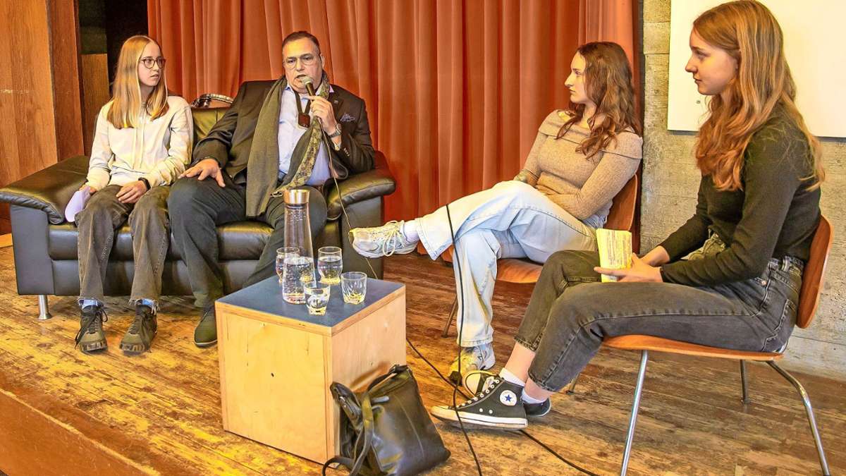 Sinto Romeo Franz diskutiert mit Esslinger Schülern: Was junge Menschen gegen Rassismus und Rechtsruck tun können