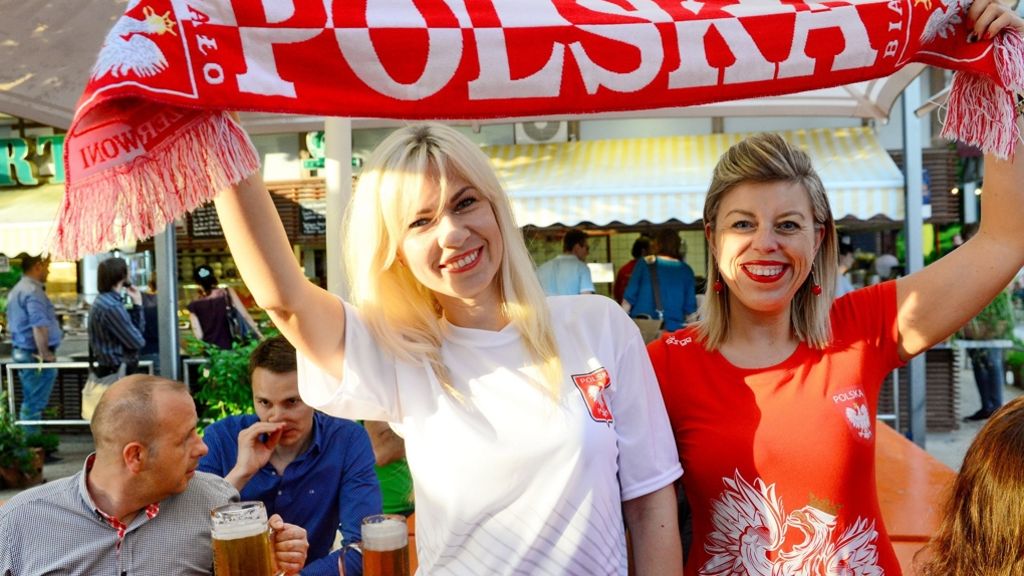 Public Viewing in Stuttgart: Erst Freude, dann Enttäuschung bei den polnischen Fans