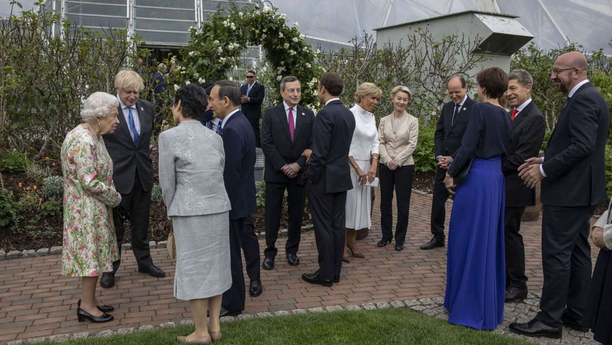 G7-Gipfel in Großbritannien: Schaulaufen bei der Queen
