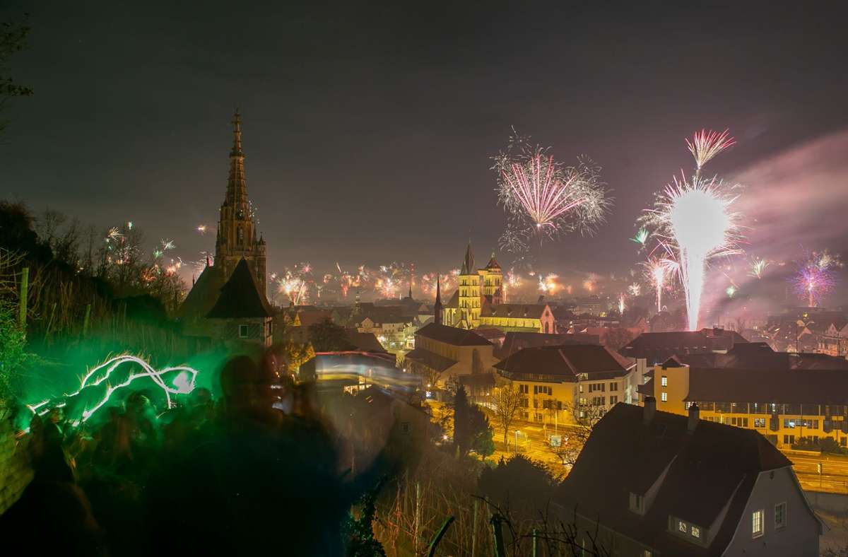 Mit Feuerwerk wurde in Esslingen das neue Jahr begrüßt.