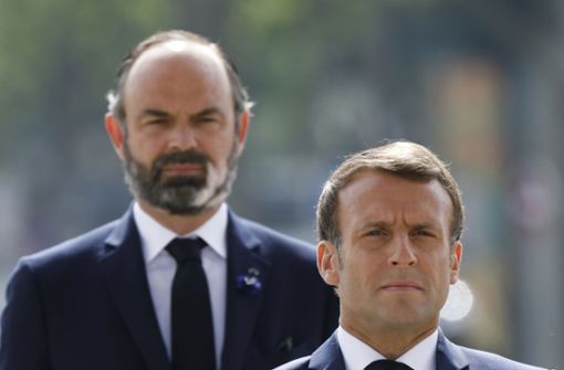 Emmanuel Macron (vorne rechts) auf diesem Bild mit seinem alten Premierminister Èdourd Philippe. Foto: AP/Charles Platiau
