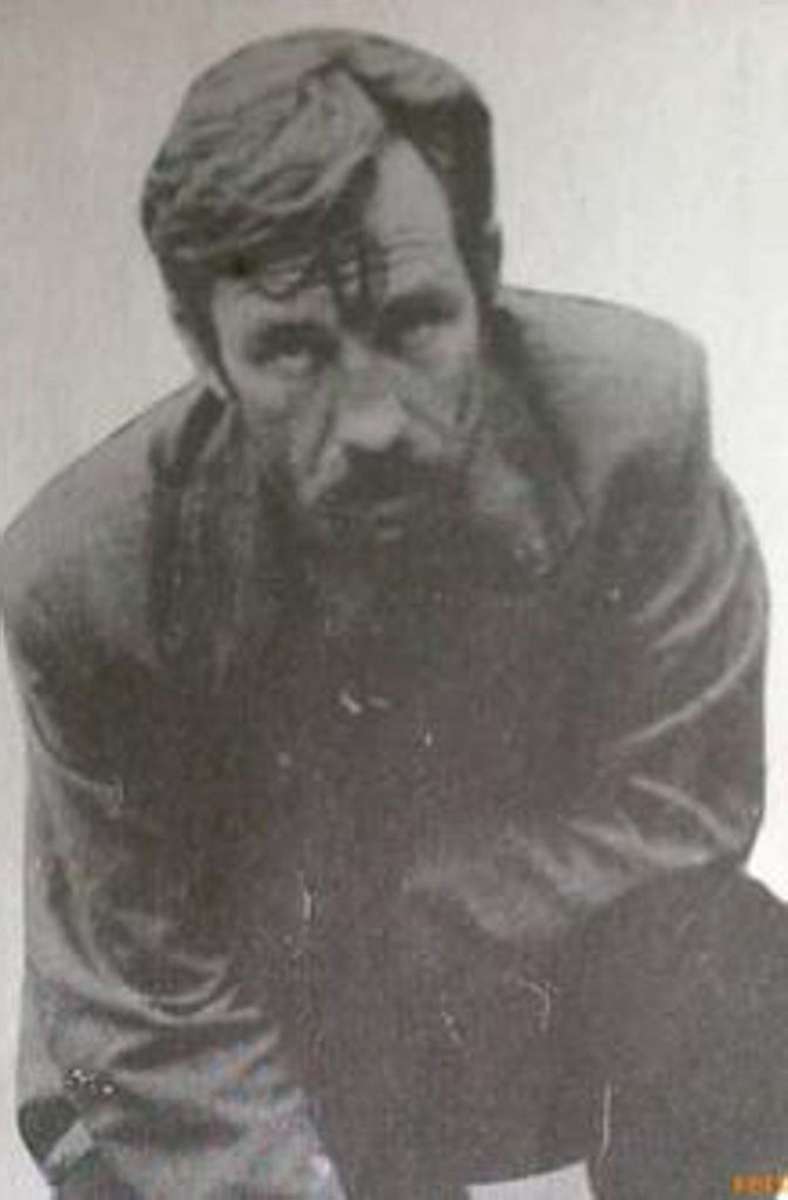 Alexei Wassiljewitsch Sukletin (1943-1987): Der als „Kannibale von Kasan“ bekannt gewordene Wassiljewo war ein sowjetischer Serienmörder und Vergewaltiger. Zwischen 1979 und 1985 ermordete er sieben Frauen und Mädchen. Er aß das Fleisch seiner Opfer und verkaufte es ahnungslosen Nachbarn als Frischfleisch.