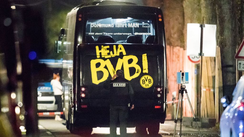  Nach dem Sprengstoff-Anschlag auf den Mannschaftsbus von Borussia Dortmund zeigen in den sozialen Netzwerken viele ihre Solidarität. Allerdings sorgt die Verschiebung des Spiels gegen Monaco für ein geteiltes Echo. 