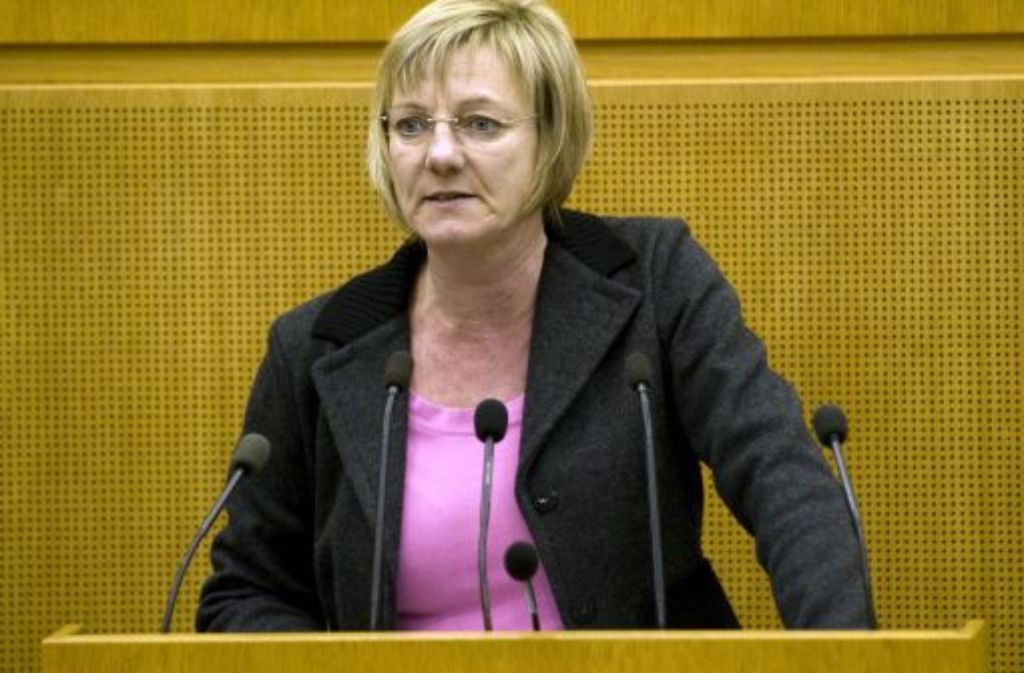 Die Vorsitzende der Grünen-Fraktion im Landtag, Edith Sitzmann zieht einen Untersuchungsausschuss in Betracht.