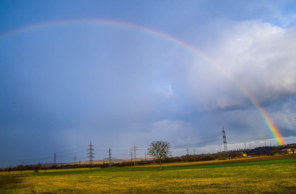 Regenbogen wie diese sind am Montag in Stuttgart und Region zu bewundern gewesen.