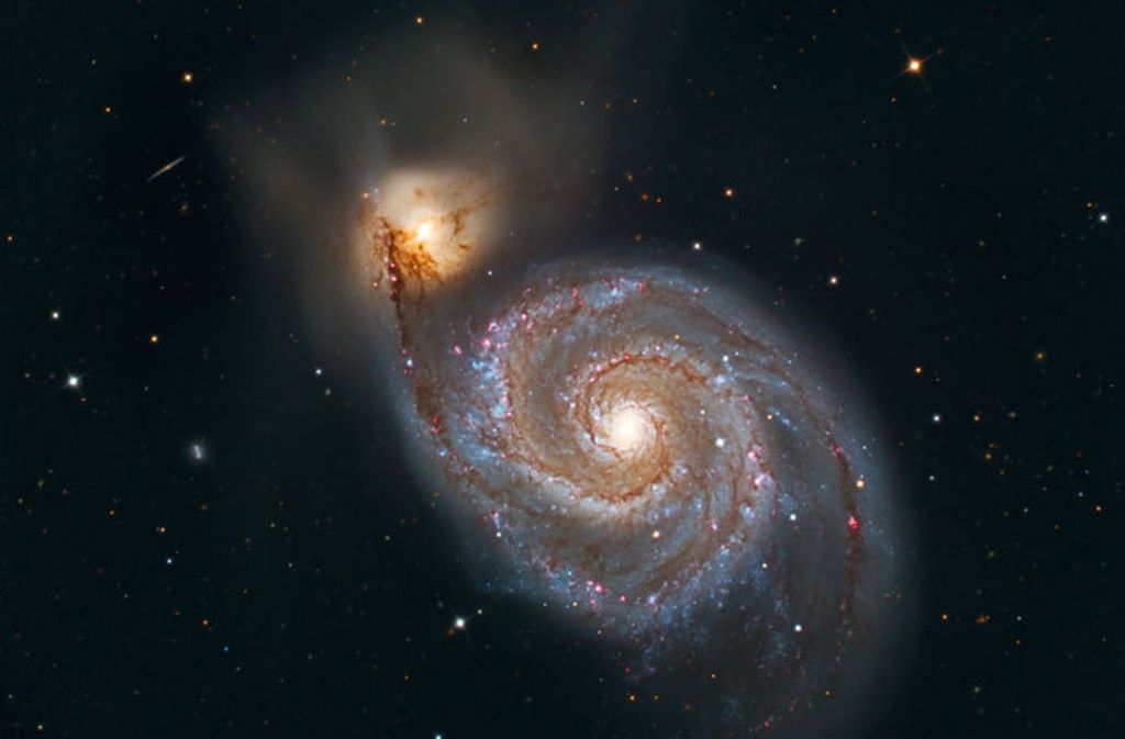 Die Strudel-Galaxie (M 51) im Sternbild der Jagdhunde - einer der schönsten Spiralnebel am nördlichen Sternenhimmel. M 51 ist ein gewaltiges Milchstraßensystem in rund 25 Millionen Lichtjahren Entfernung.