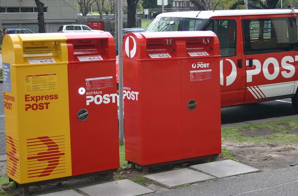 Uberquellender Briefkasten Post Panne In Australien Panorama