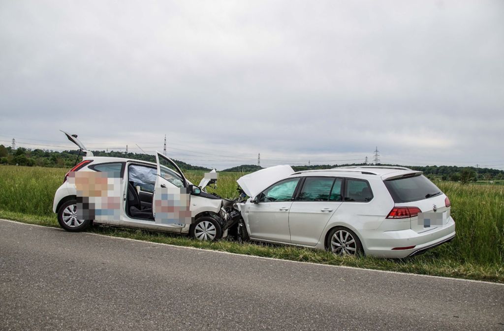 An den Fahrzeugen entstand ein Sachschaden von rund 20.000 Euro.