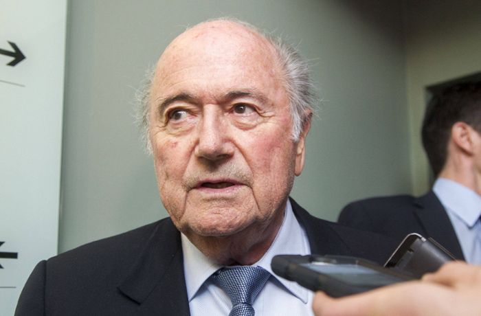 Blatter bezeichnet WM-Vergabe an Katar als „Irrtum“