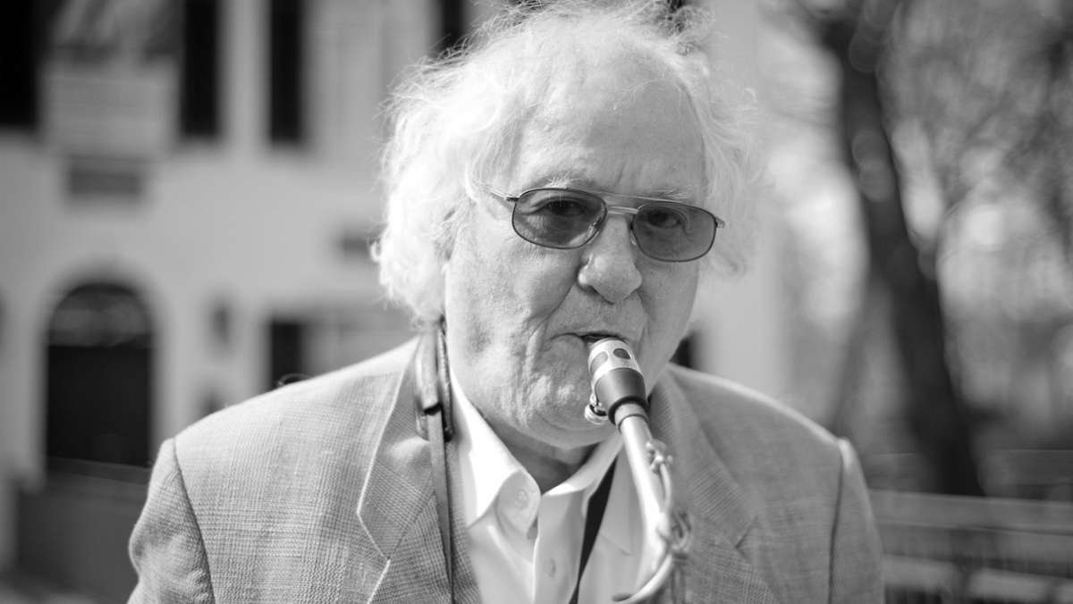  Der ältere Bruder von Albert Mangelsdorff galt als einer der bedeutendsten Jazzmusiker Deutschlands. Für seine Musik legte er sich auch mit den Nazis an. Jetzt ist der Saxofonist im Alter von 96 Jahren in Frankfurt gestorben. 