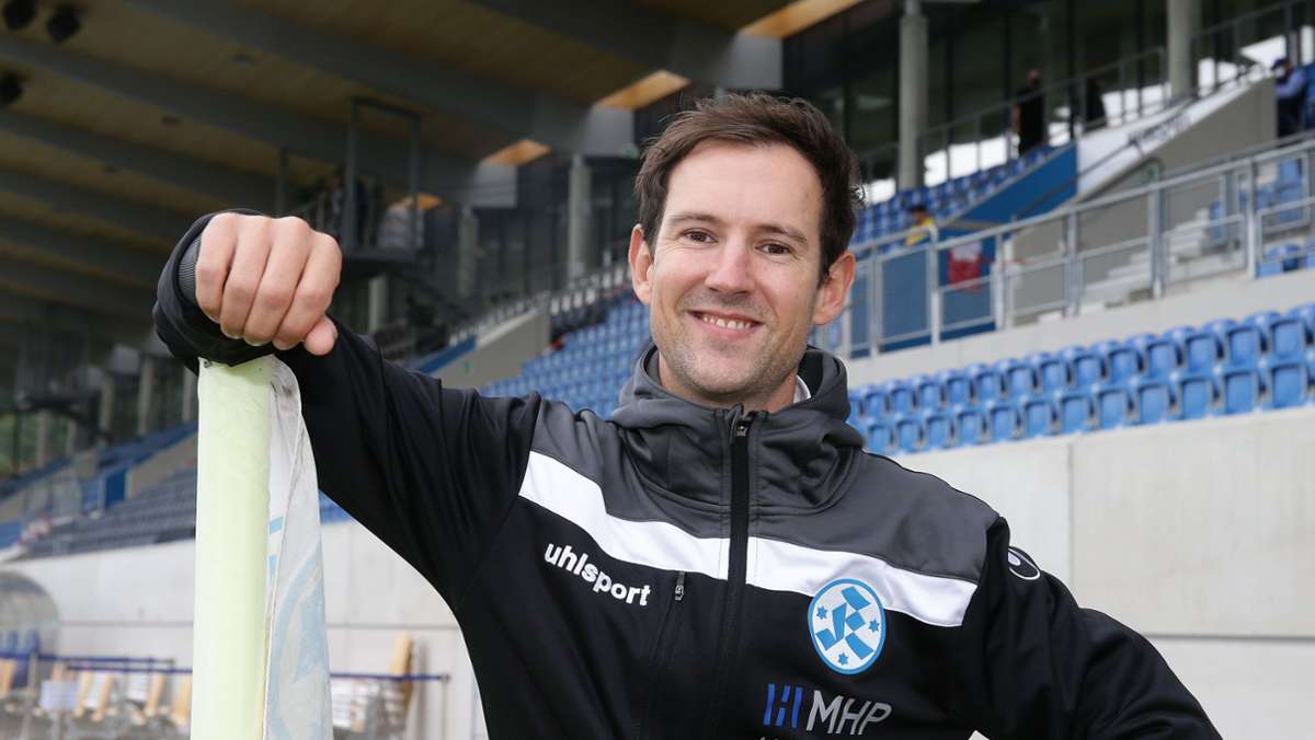  Ein halbes Jahr hat Matthias Becher als Geschäftsführer der Stuttgarter Kickers hinter sich. Im Interview zieht er ein Zwischenfazit und beantwortet auch die Frage: Wie lange können die Blauen ohne Zuschauereinnahmen noch durchhalten? 
