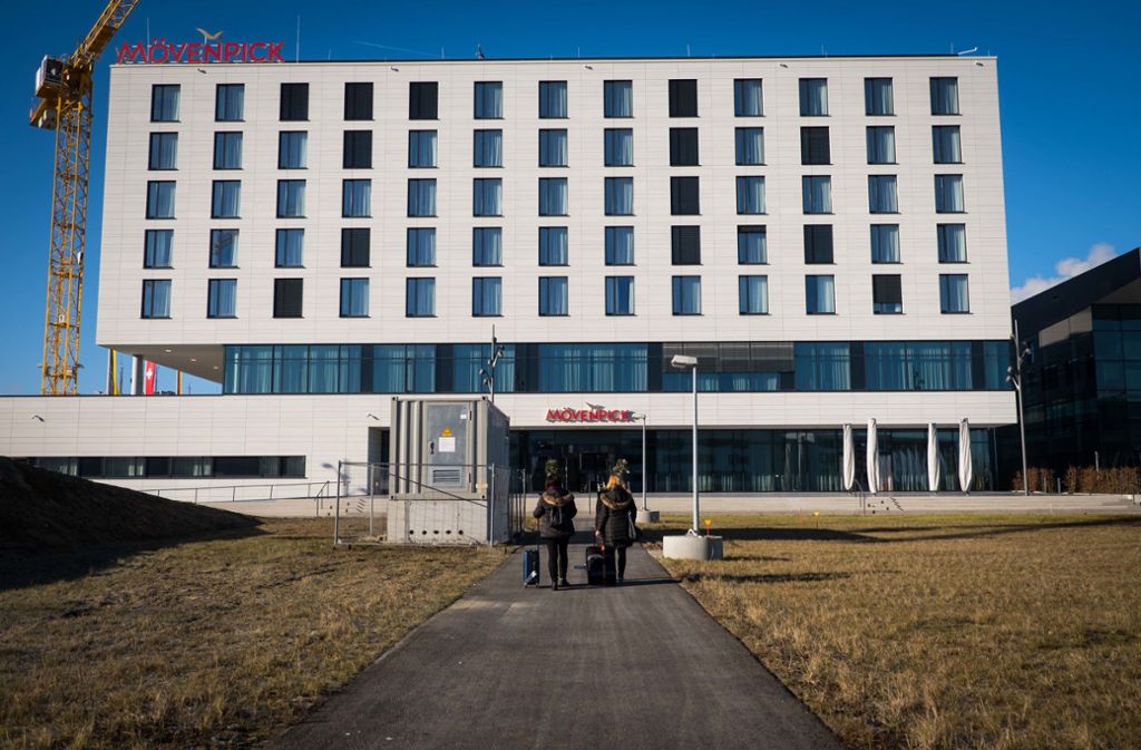 So sieht das neue Hotel aus, wenn man sich vom Messeboulevard nähert. Die Stuttgarter Firma Stinag hat mehr als 50 Millionen Euro in diesen Neubau auf dem Gelände der Flughafengesellschaft investiert.
