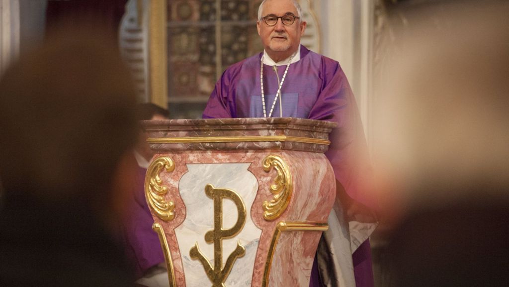 Reformvorstoß in der katholischen Kirche: Bischof Fürst: Frauen zu Diakonen weihen