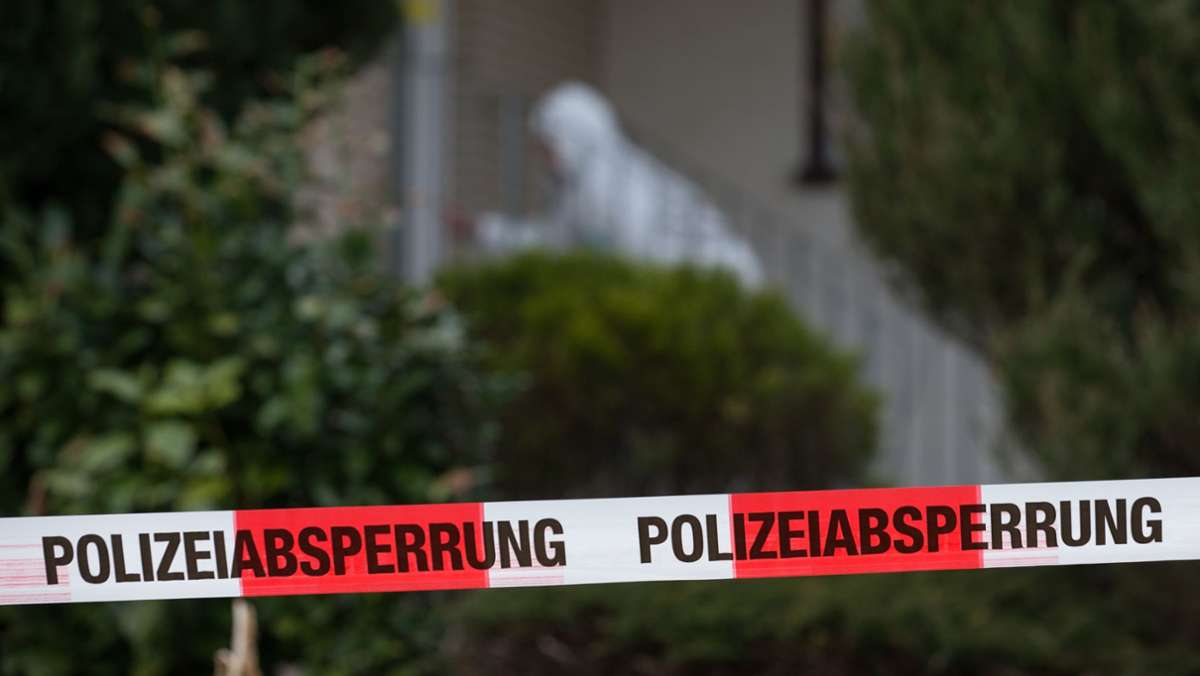  In der Alb bei Ettlingen im Kreis Karlsruhe ist am Donnerstag eine 76-Jährige tot aufgefunden worden. Sie stammt mutmaßlich aus dem 30 Kilometer entfernten Bruchsal. 