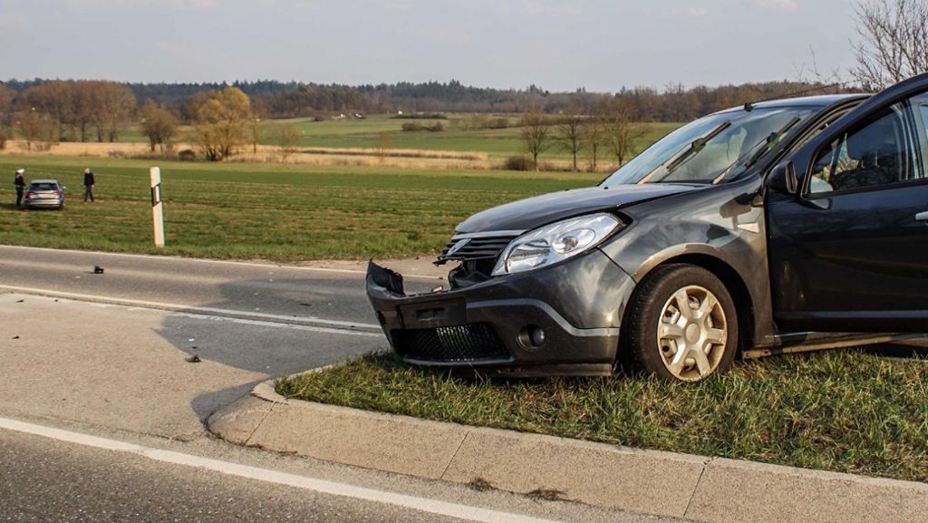 Unfall bei Ehningen: Autofahrerin verletzt sich bei heftigem Zusammenstoß schwer