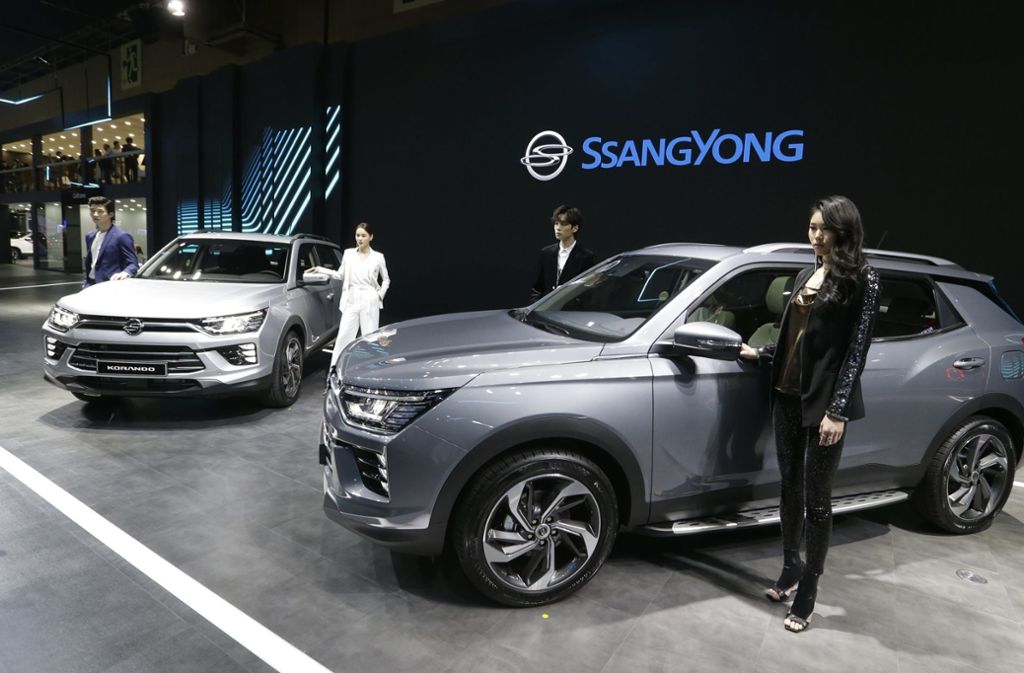 Hier präsentiert der südkoreanische Automobilhersteller SsangYoung Korando sein Fahrzeug.