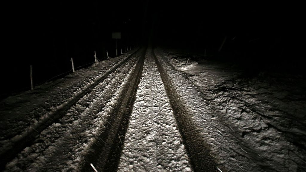 Veringenstadt: Zwei Tote bei Unfall auf schneeglatter Fahrbahn