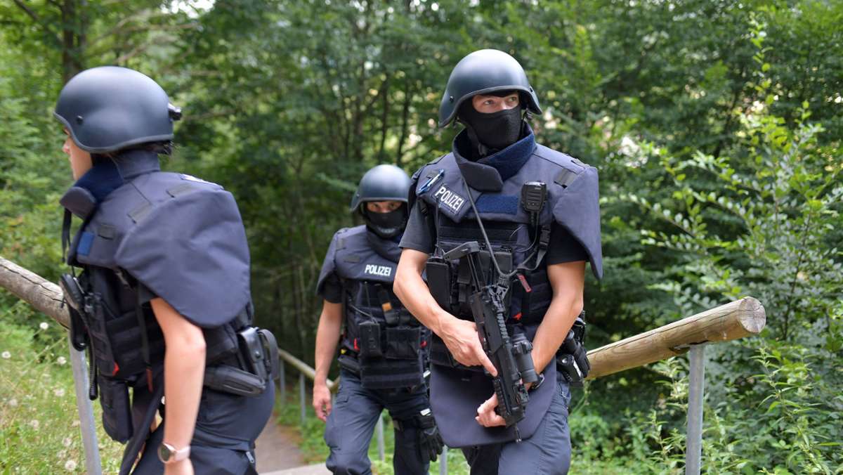 Fahndung in Oppenau: Polizei prüft mögliches Manifest des Flüchtigen