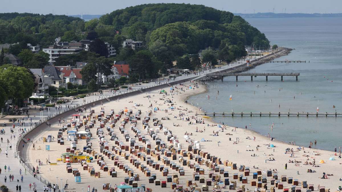 Amtsgericht Lübeck: Warum nächtliches Urinieren in die Ostsee nicht strafbar ist