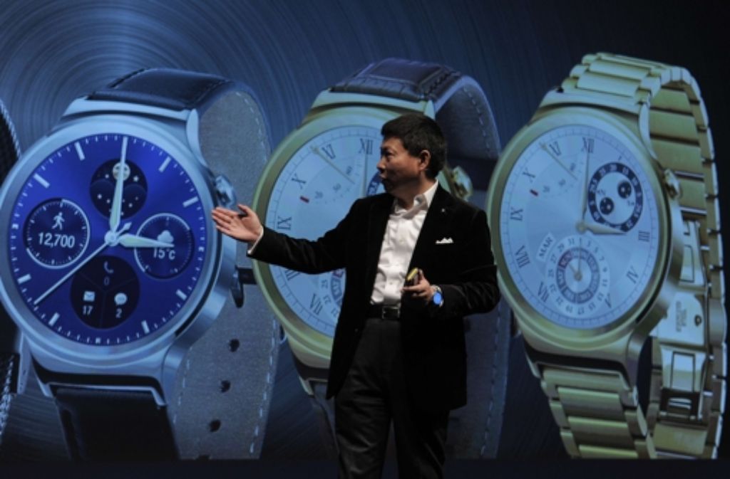 Richard Yu präsentiert bei der IFA die neue „Huawei Watch“.