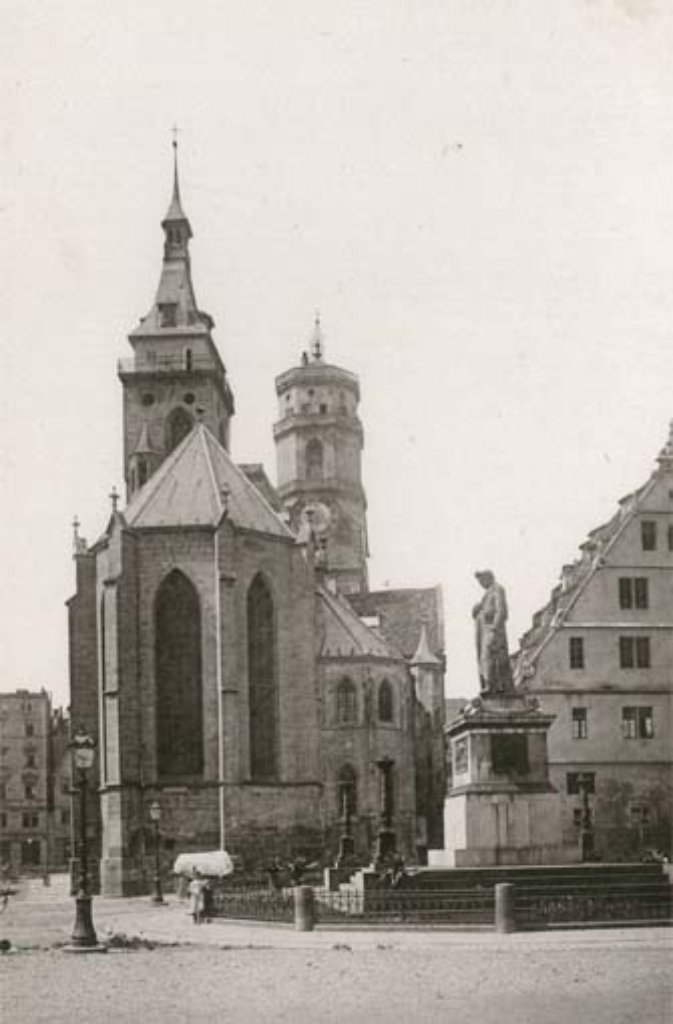 Die Stiftskirche mit Schillerdenkmal in Stuttgart-Mitte im Jahr 1891.