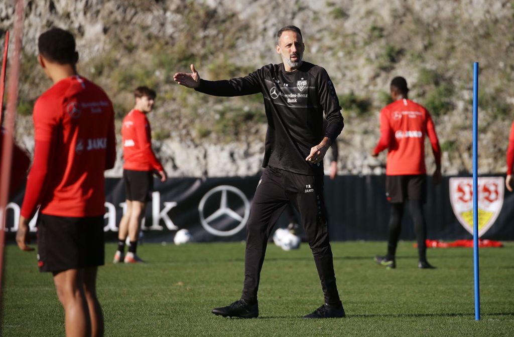 Kurz darauf ging es für den neuen VfB-Coach ins Trainingslager im andalusischen Marbella.