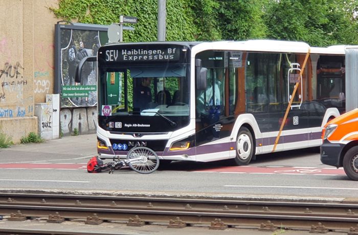 S-Bahn-Sperrung in Stuttgart: Erster Unfall mit Radfahrer – Gefahr beim Busersatzverkehr