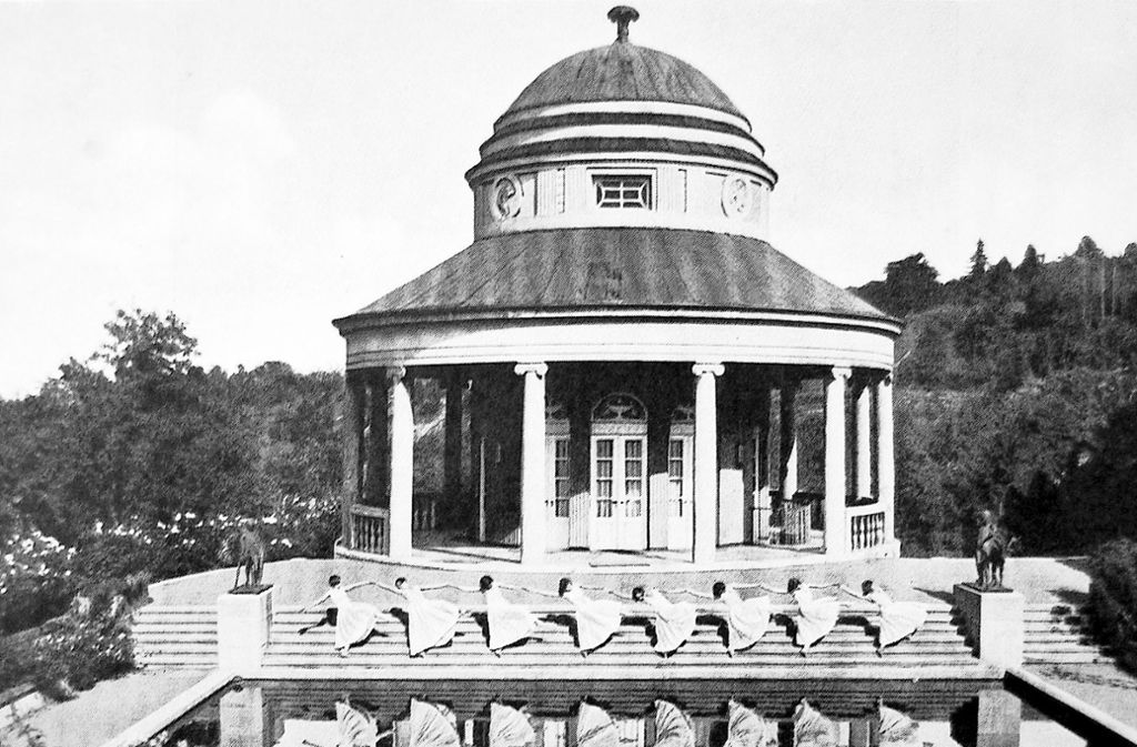 Ausdruckstanz in den 1920ern am Teehaus im damals noch privaten Weißenburgpark des Unternehmers Ernst von Sieglin.