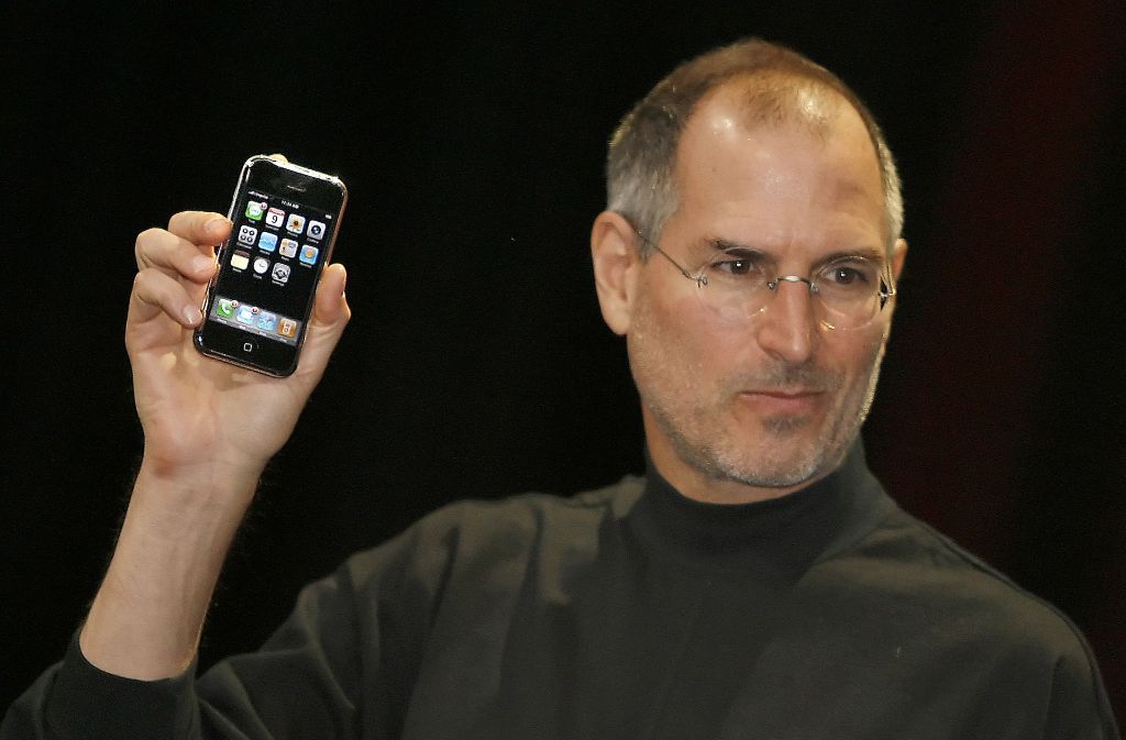 Am 9. Januar 2007 stellete Steve Jobs das erste iPhone von Apple vor