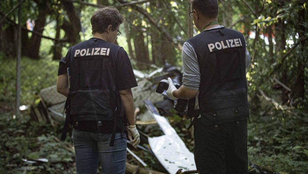  An Erfahrung hat es dem am Sonntag bei Beuren im Kreis Esslingen tödlich verunglückten Segelflieger nicht gemangelt. Angaben der Polizei zufolge hatte der 62-Jährige eine Lizenz als Fluglehrer. 