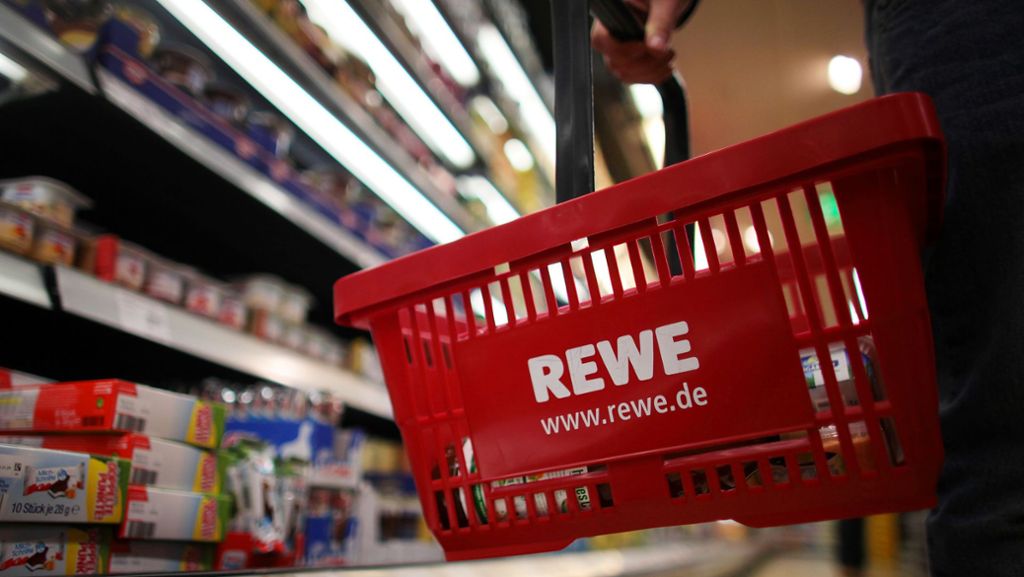  Wegen des Coronavirus kaufen viele Bürger derzeit die Nudelregale leer. Nach gescheiterten Preisverhandlungen verzichtet die Supermarktkette Rewe jetzt auf die Nudeln und Soßen des italienischen Unternehmens Barilla. 