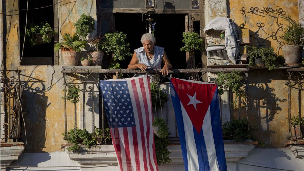  Nach der mysteriösen Erkrankung von Botschaftsmitarbeitern in Havanna haben die USA zwei kubanische Diplomaten ausgewiesen. Hinter den Vorfällen wird ein „akustischer Anschlag“ vermutet. 