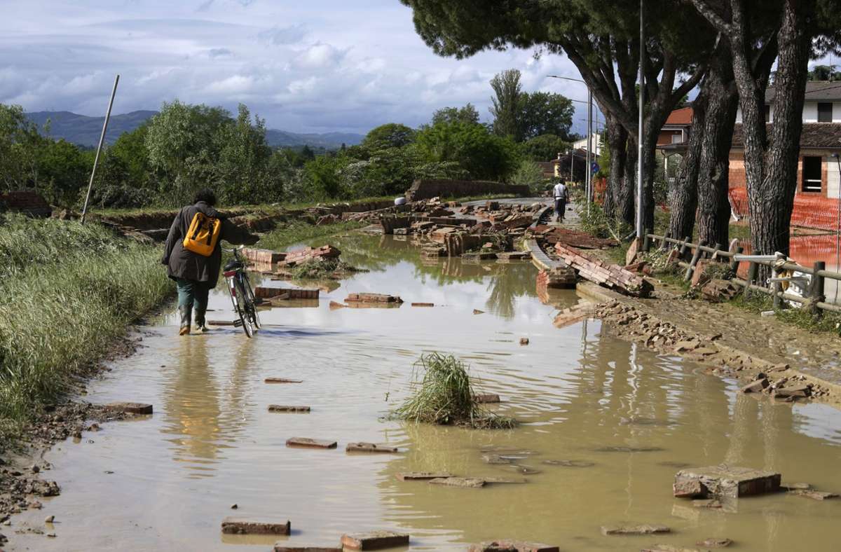 Zuletzt gab es heftige Überschwemmungen in Norditalien. Was Urlauber nun wissen sollten. (Archivbild) Foto: dpa/Luca Bruno