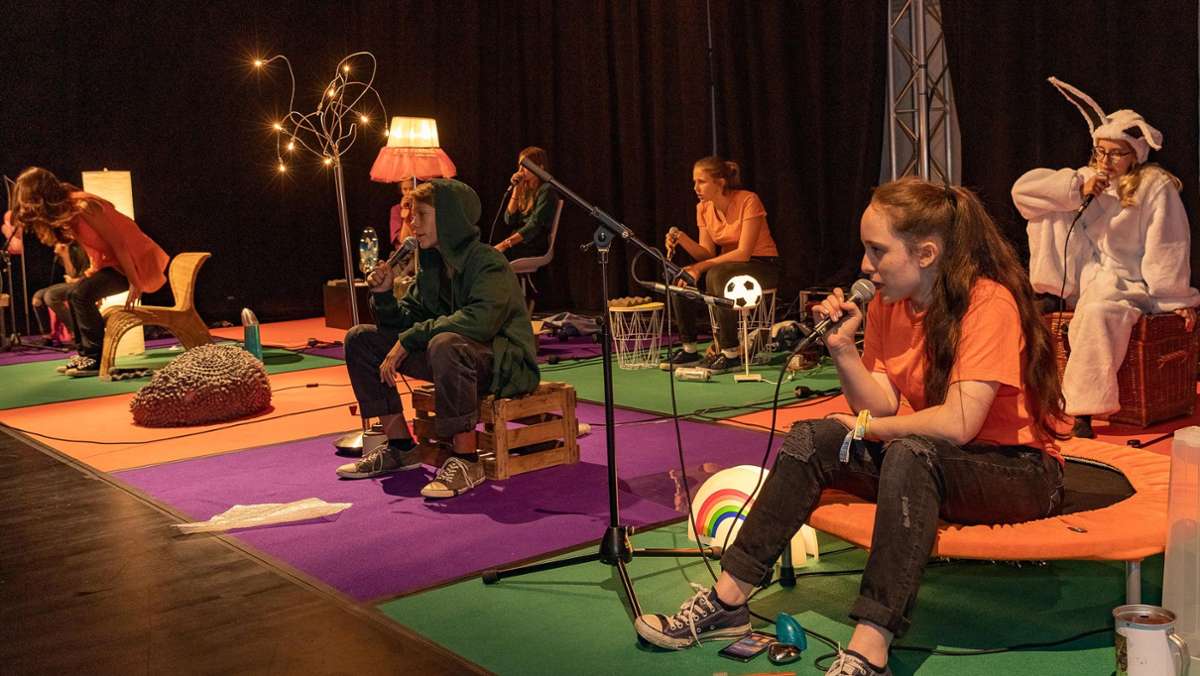  Die JU1-Theatergruppe der Böblinger Kunstschule führt am Freitag erstmals ihre neue Produktion auf. 
