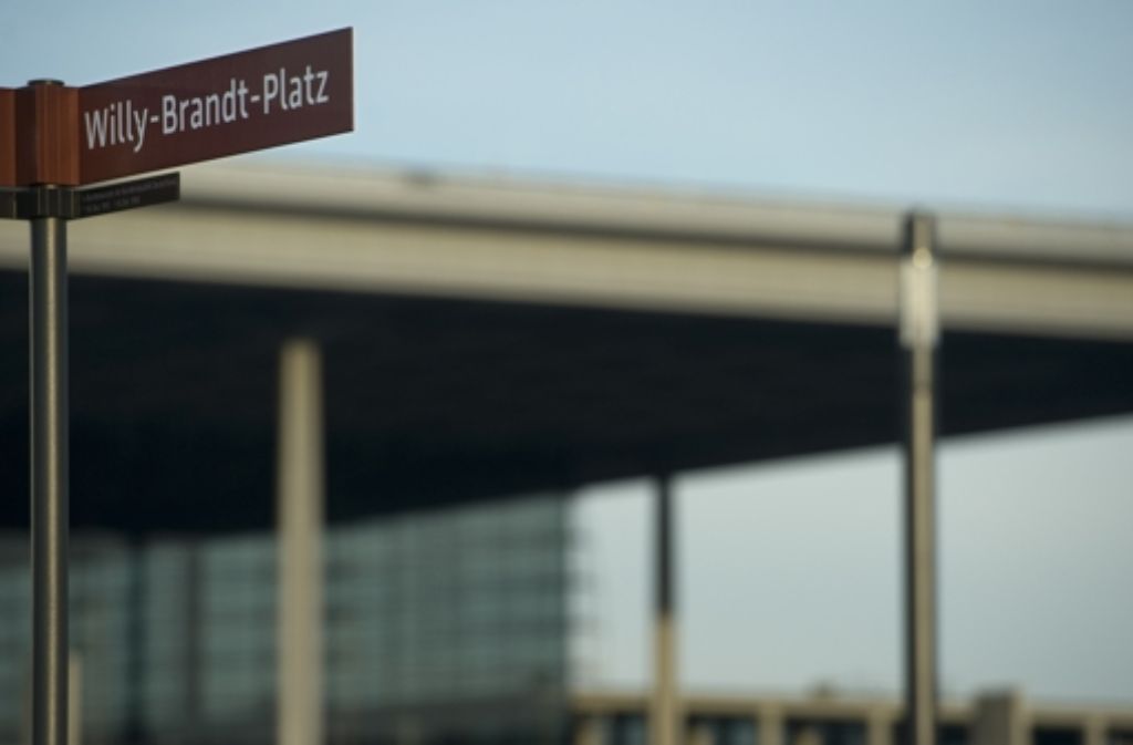 Dezember 1991: Die Berlin Brandenburg Flughafen Holding (BBF) wird gegründet. Als Gesellschafter eingetragen sind Berlin und Brandenburg.