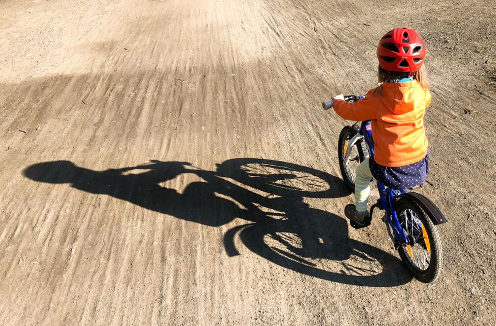 72 Prozent der Kinder in deutschen Städten tragen einen Fahrradhelm. „Vor zehn Jahren waren es noch 45 Prozent der Kinder“, sagt Claudia Evers, Leiterin des Referats „Verkehrspsychologie, Verkehrspädagogik“ bei der BASt.