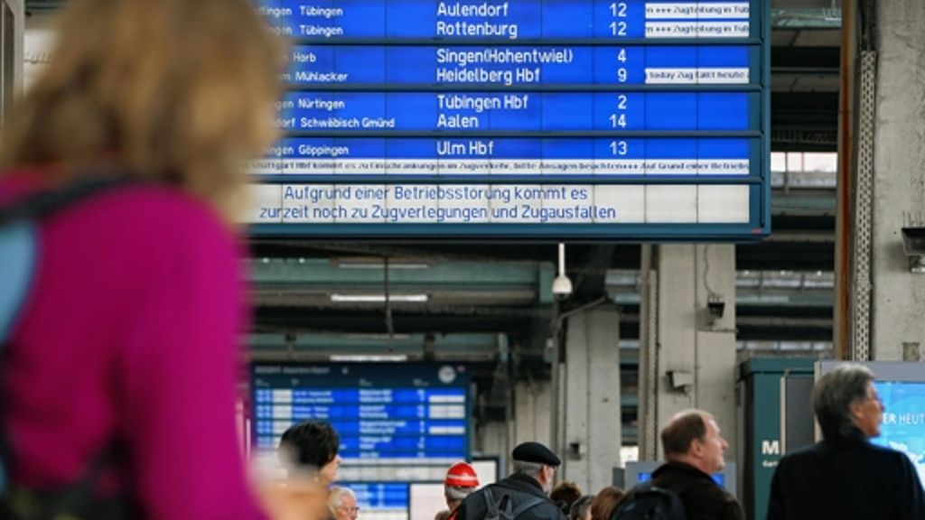 Entgleister Zug in Stuttgart: Bahn nach Entgleisung massiv in der Kritik