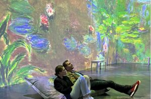 Stuttgart: Ausstellung „Monets Garten“: In der Schleyerhalle in Gemälden baden