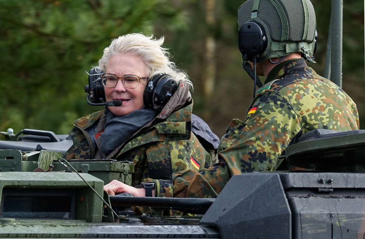 Verteidigungsministerin Christine Lambrecht steht in der Kritik. Foto: dpa//Philipp Schulze