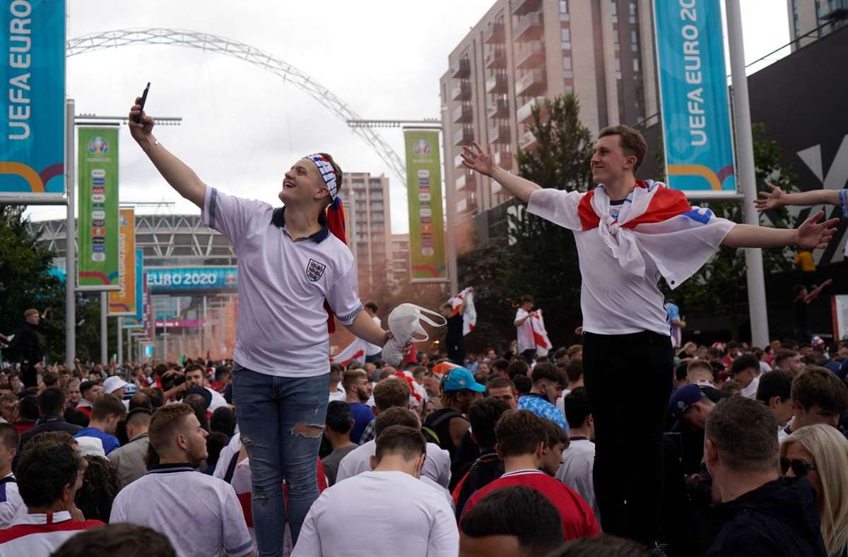 Die Vorfreude vor dem Wembley-Stadion ist immens.
