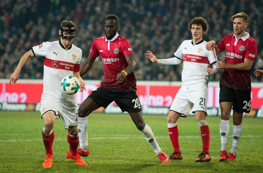 Der VfB Stuttgart hat sich in Hannover den ersten Auswärtspunkt erkämpft
