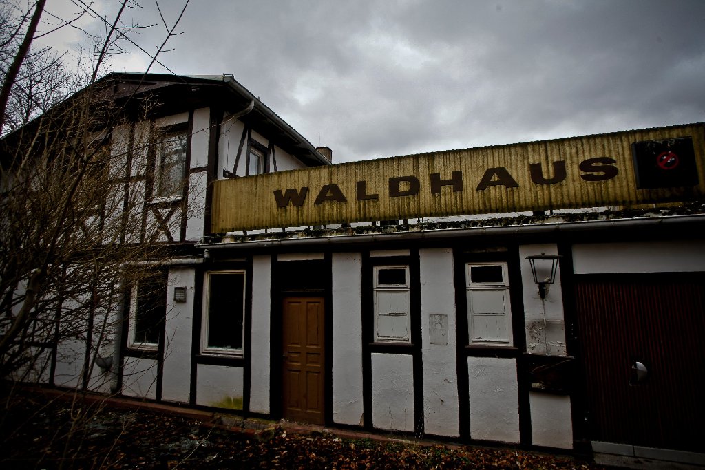 Seit 2008 wartet das Waldhaus auf dem Hasenberg auf einen Käufer. Damals starb die damalige Besitzerin, die Erben wollen das Restaurant verkaufen.