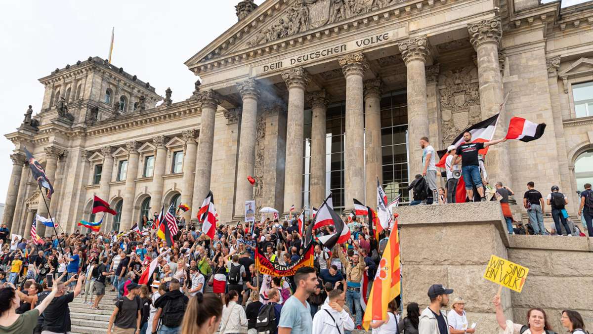 Corona-Demonstration in Berlin: 31 Ermittlungsverfahren nach Krawall am Reichstag