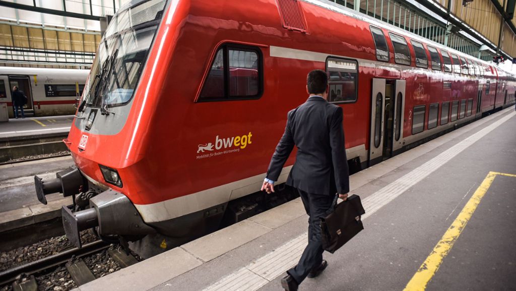 Stuttgart: Bahn und Land bauen Ersatzflotte gegen Zugausfälle  auf