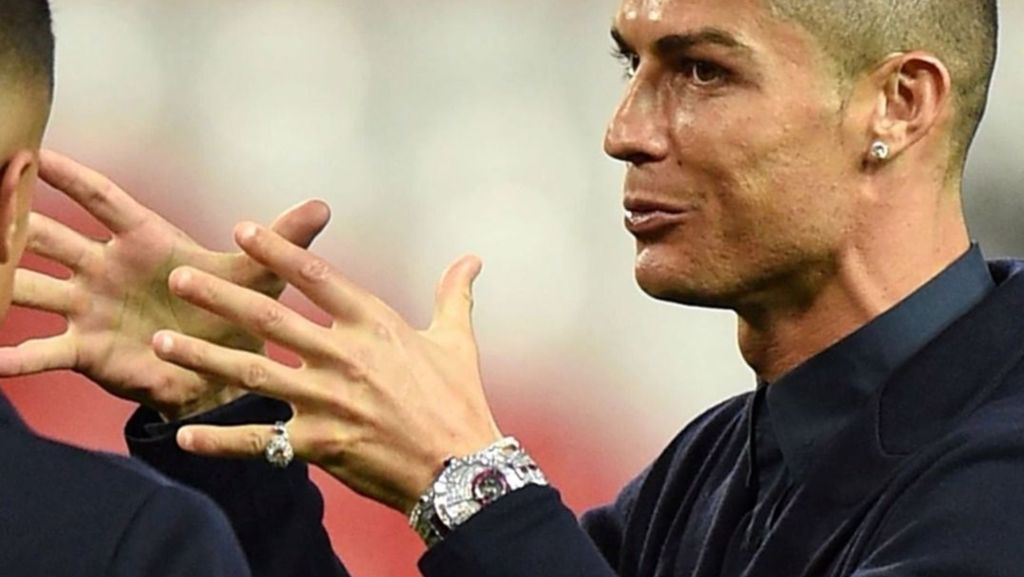 Juventus Turin-Spieler: Cristiano Ronaldo protzt mit Diamanten-Uhr